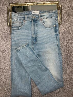 Zara Skinny Jeans in Faded Blue